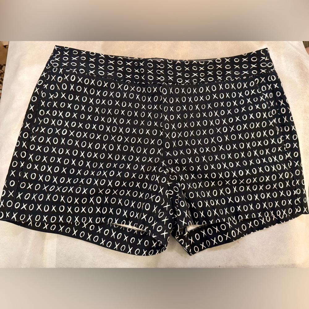 Banana Republic Hampton fit XOXO shorts. Sz. 10